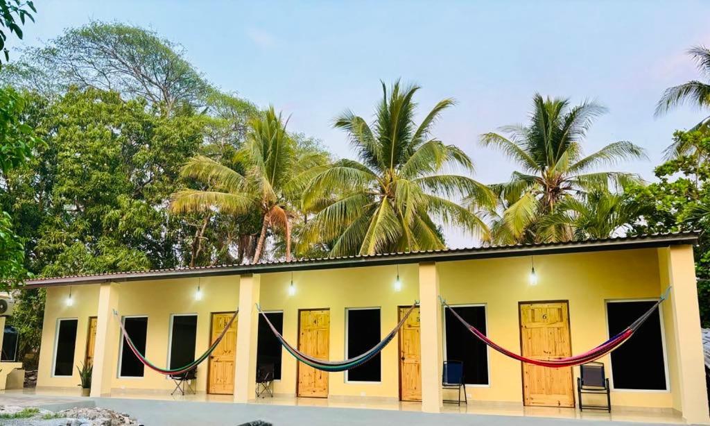 Hostal Camila'S Tamanique المظهر الخارجي الصورة